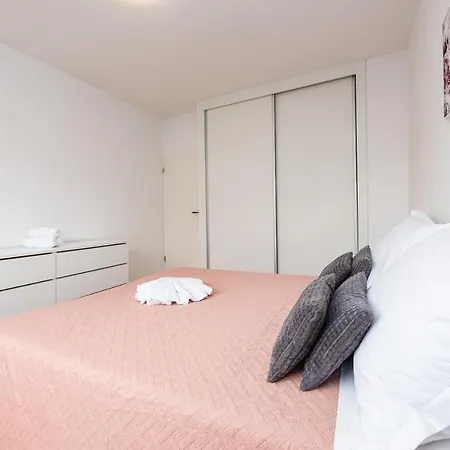 12 O'clock Appartement