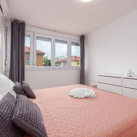 Lejlighed 12 O'clock *